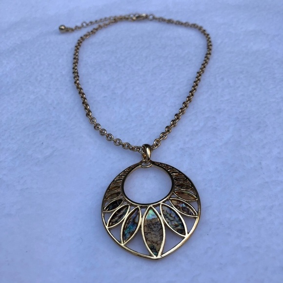 Jewelry - NWOT | Colorful Hollow Retro Pendant & Necklace